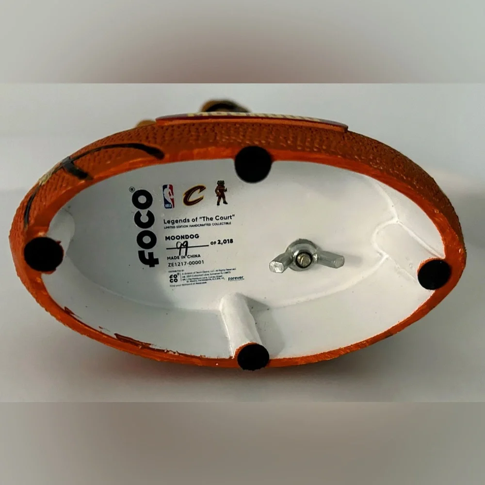 Cleveland Cavaliers Mascot - Bobblehead NBA Limited Edition Collectible - Picture 9 of 9